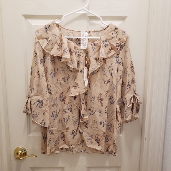 Sadie & Sage Peach Ruffle Blouse - Picture 3 of 6